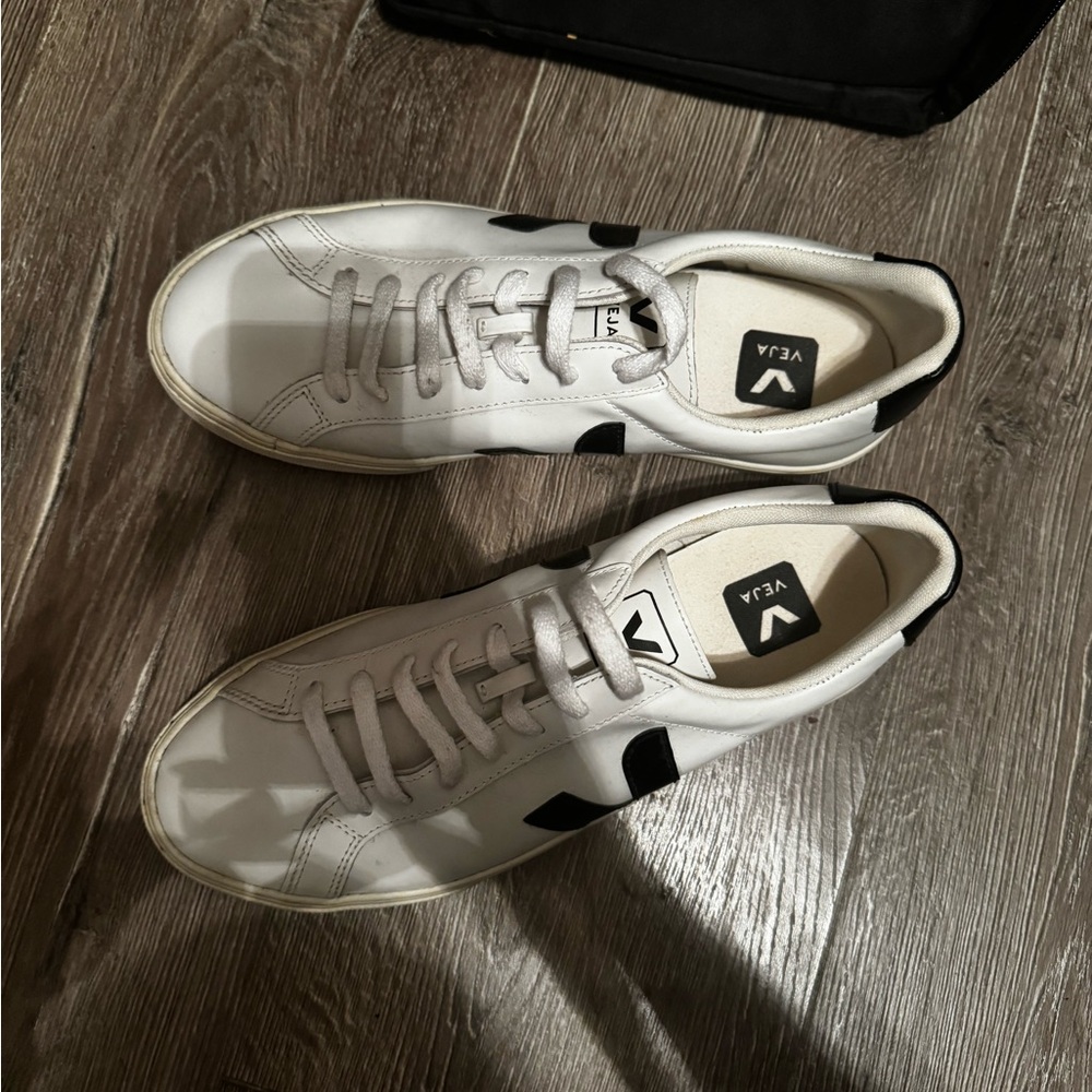 Veja Esplar Logo Sneakers - Size 9 - Black and White - Picture 10 of 11